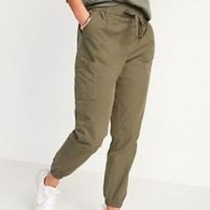 Old Navy high-waisted poplin tapered jogger cargo pants
